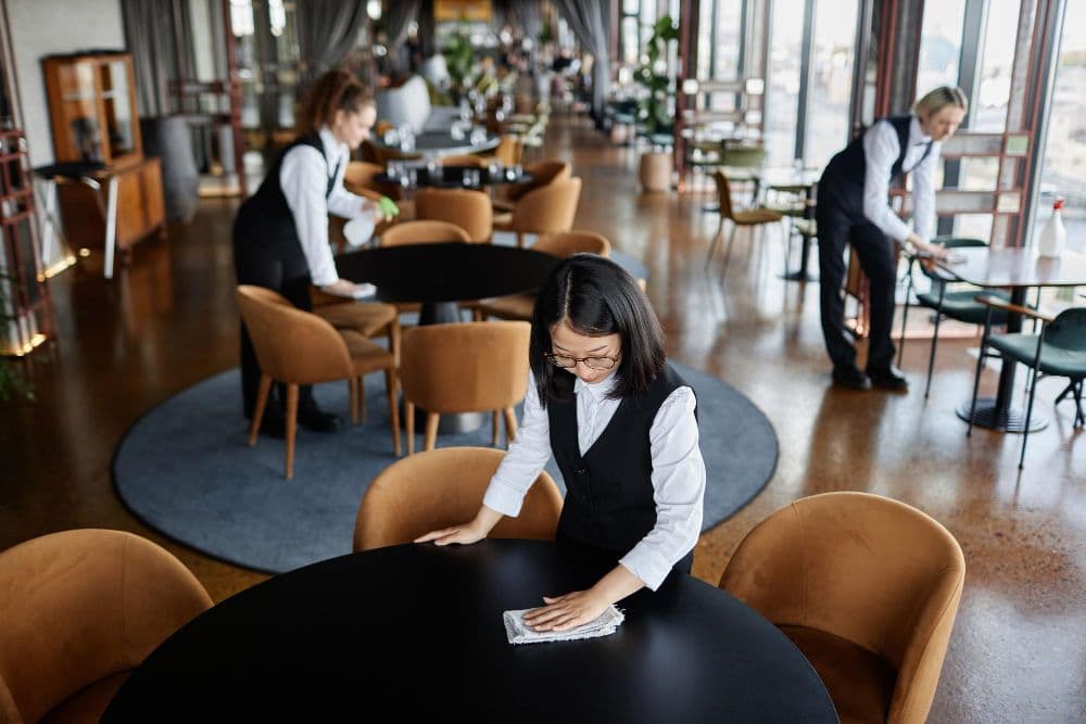 hotel restaurant